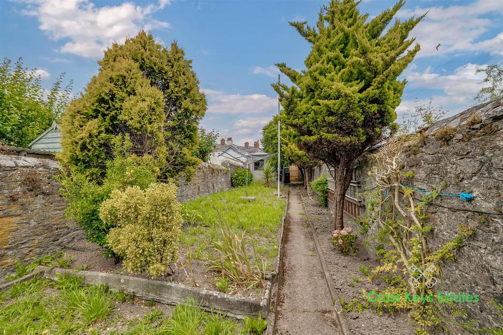 Garden &amp; Garage