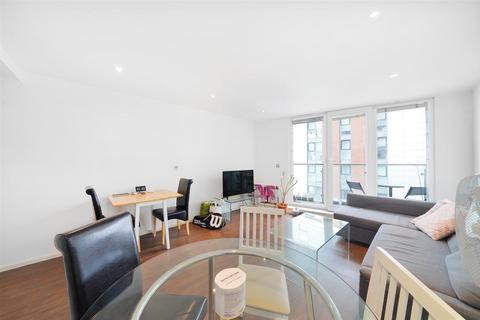 1 bedroom apartment for sale, The Oxygen, Royal Victoria Dock, E16