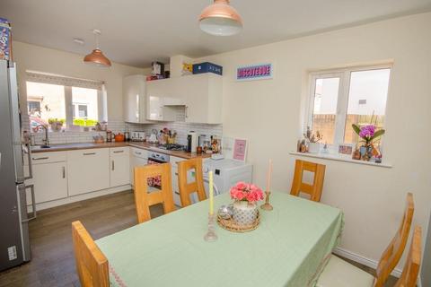 4 bedroom semi-detached house for sale, Lupin Close, Lyde Green, Bristol, BS16 7GN