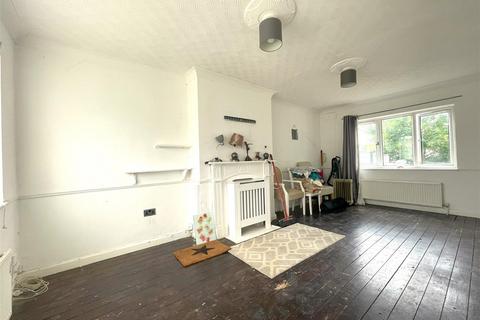 75 Ebor Avenue, Hornsea, HU18 1SS