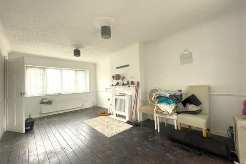 75 Ebor Avenue, Hornsea, HU18 1SS