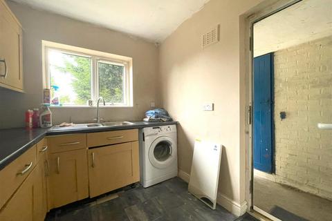 75 Ebor Avenue, Hornsea, HU18 1SS
