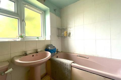 75 Ebor Avenue, Hornsea, HU18 1SS