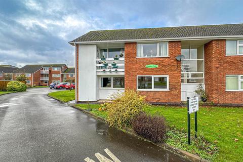 2 bedroom flat for sale, Coniston Way, St Nicolas Park