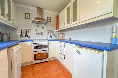 2 bedroom flat for sale, Coniston Way, St Nicolas Park