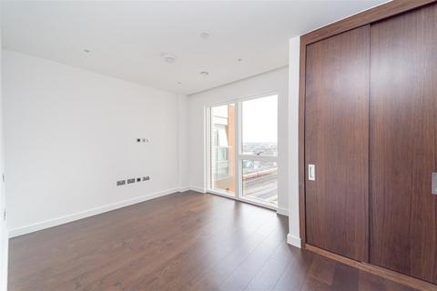 2 bedroom apartment to rent, Senate Building, Lanchester Way, London, SW11