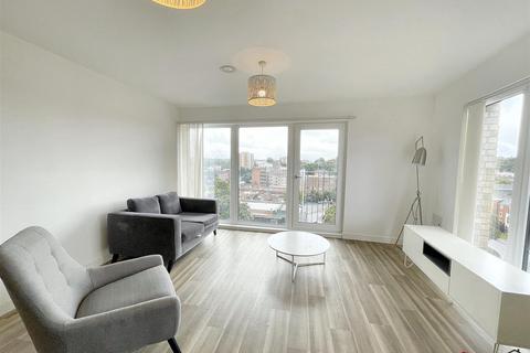 2 bedroom flat to rent, Lexington Gardens, Birmingham B15