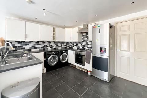 3 bedroom end of terrace house for sale, Craigends Avenue, Binley