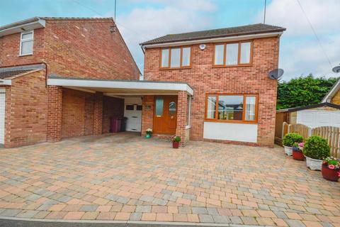 3 bedroom detached house for sale, Marsh View, Eckington, Sheffield, S21