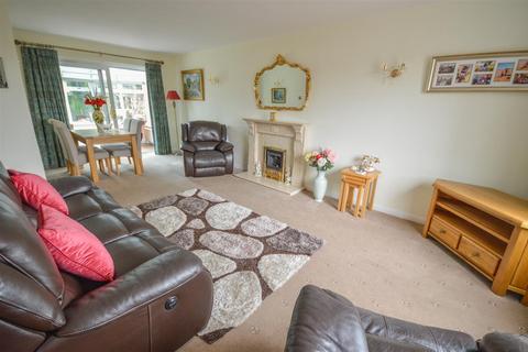 3 bedroom detached house for sale, Marsh View, Eckington, Sheffield, S21