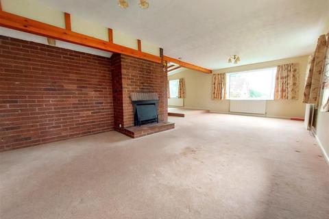 4 bedroom detached bungalow for sale, Elizabeth Grove, Highley, Bridgnorth