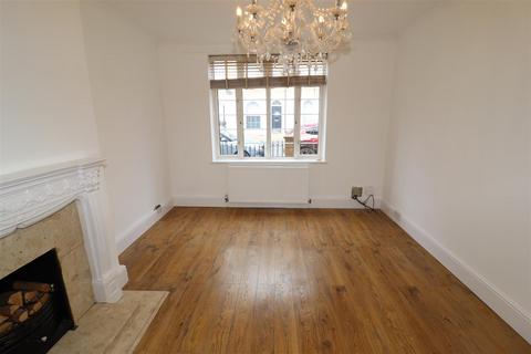 3 bedroom end of terrace house to rent, Rotherhithe Street, Rotherhithe