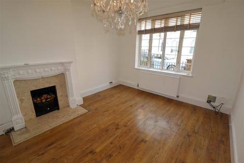 3 bedroom end of terrace house to rent, Rotherhithe Street, Rotherhithe
