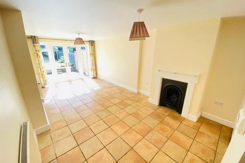 2 bedroom house to rent, St James, Chichester