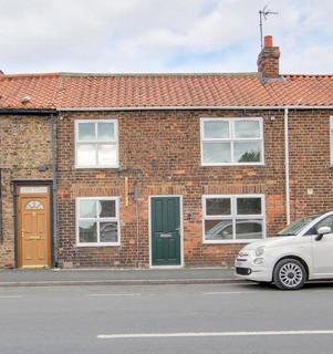 2 bedroom house to rent, South Street, Beverley