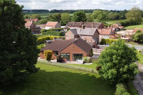 3 bedroom detached house for sale, Garton-On-The-Wolds