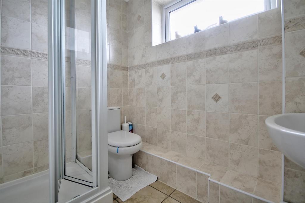 Shower Room 1.jpg