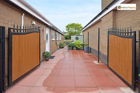 3 bedroom detached bungalow for sale, Rattigan Drive, Stoke-On-Trent ST3