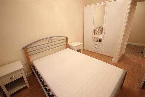 1 bedroom maisonette to rent, Axhome Avenue, Edgware