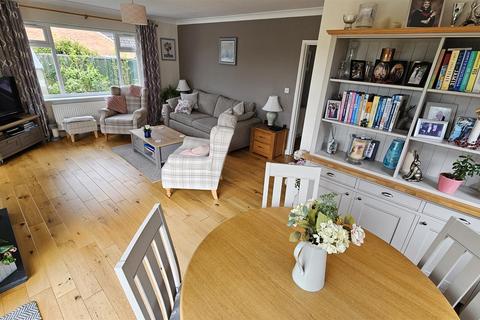 8 Appleton Drive, Wymeswold, Loughborough, LE12 6TS