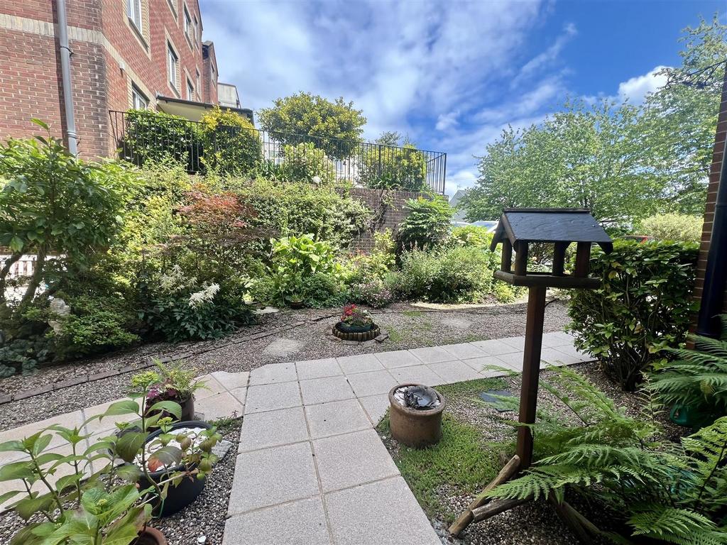 Communal gardens