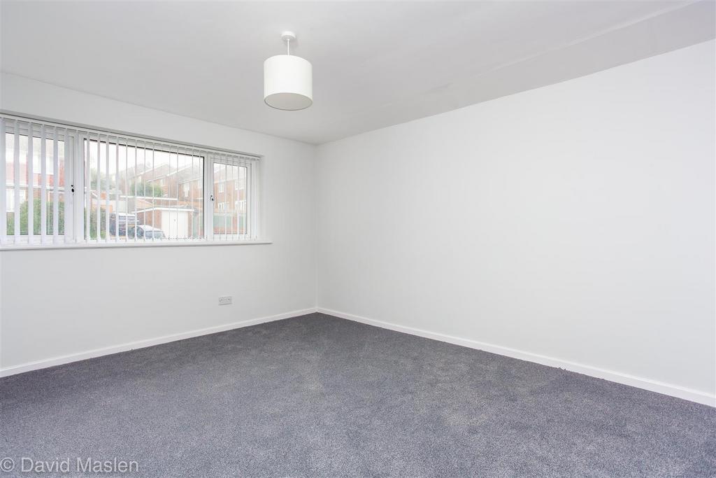 Bedroom 1.jpg