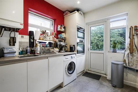 2 bedroom maisonette to rent, Tanfield Avenue, LONDON
