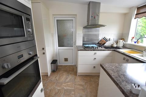 14 Central Avenue, Rochford, SS4 3BQ