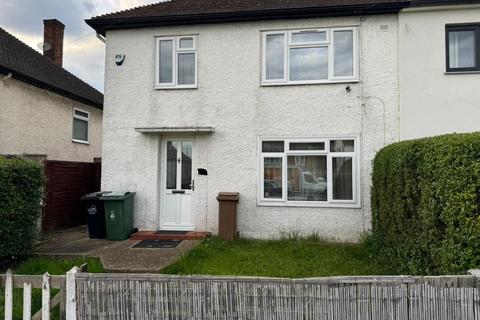 3 bedroom detached house to rent, Simmons Lane, E4 area