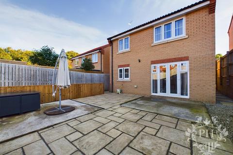 3 bedroom detached house for sale, Crossbill Close, Guisborough