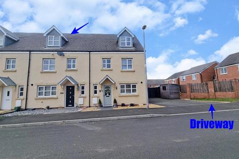 4 bedroom townhouse for sale, Dan Y Cwarre, Carway, Kidwelly