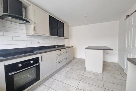 42 Dan Y Cwarre, Carway, Kidwelly, SA17 4JA