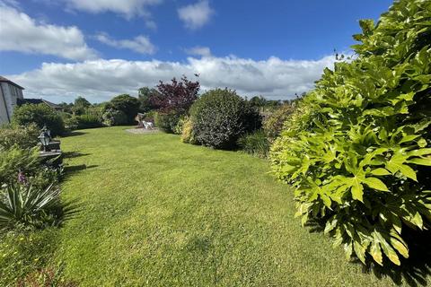Bryn Eithin Hermon, Cynwyl Elfed, Carmarthen, SA33 6SR