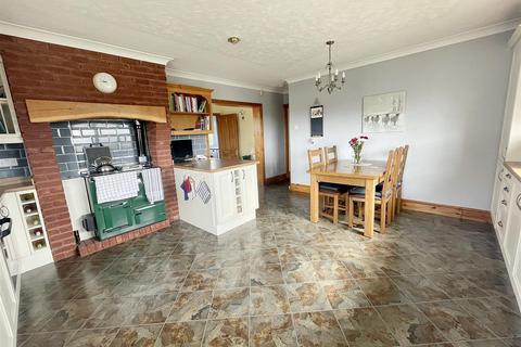 Bryn Eithin Hermon, Cynwyl Elfed, Carmarthen, SA33 6SR