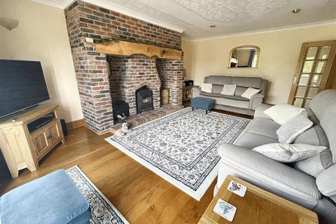 Bryn Eithin Hermon, Cynwyl Elfed, Carmarthen, SA33 6SR