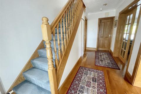 Bryn Eithin Hermon, Cynwyl Elfed, Carmarthen, SA33 6SR