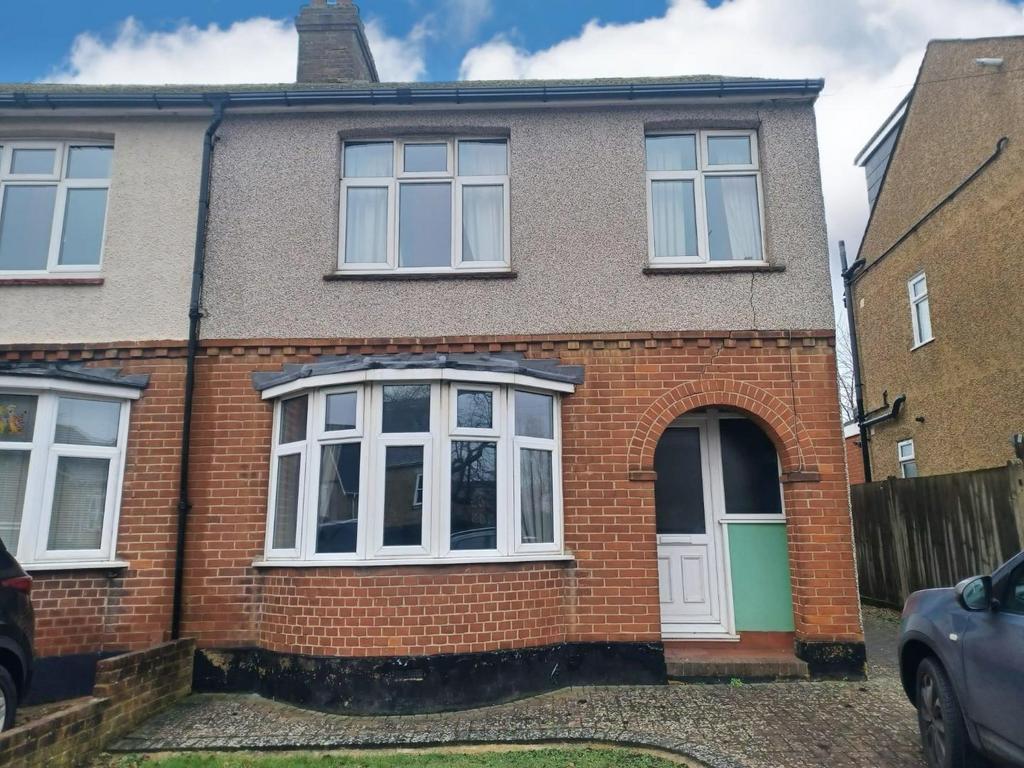 Hermitage Lane, Maidstone 3 bed semidetached house for sale £300,000