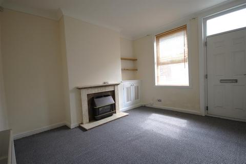 2 bedroom terraced house to rent, Stuart Street, Castleford