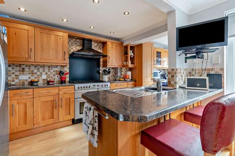 4 bedroom end of terrace house for sale, Park House Green, Harrogate HG1 3HW