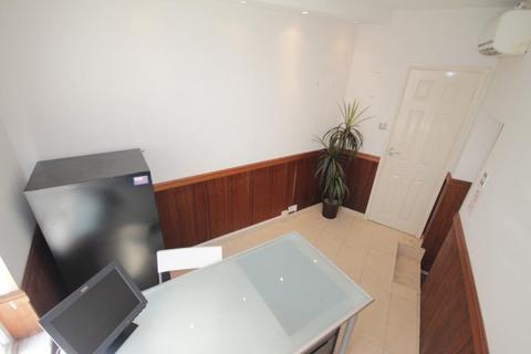 Property to rent, West End Lane, London