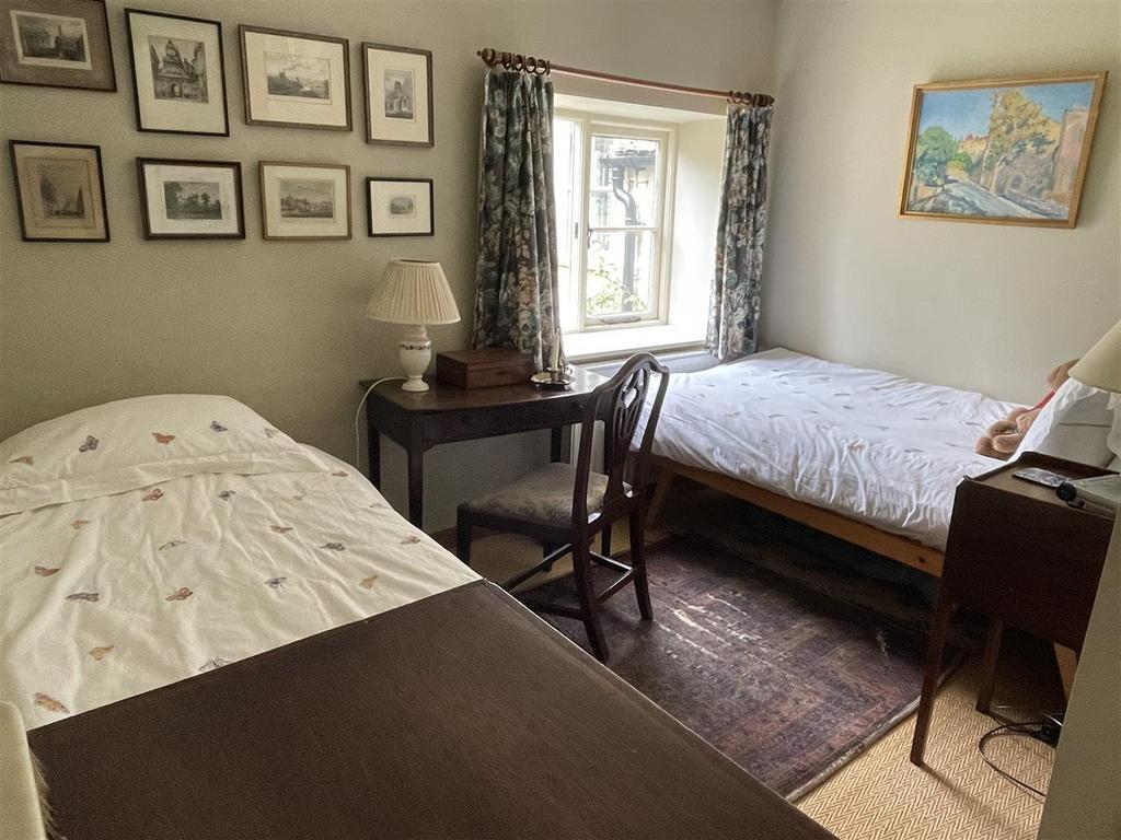 Bedroom 3.JPG