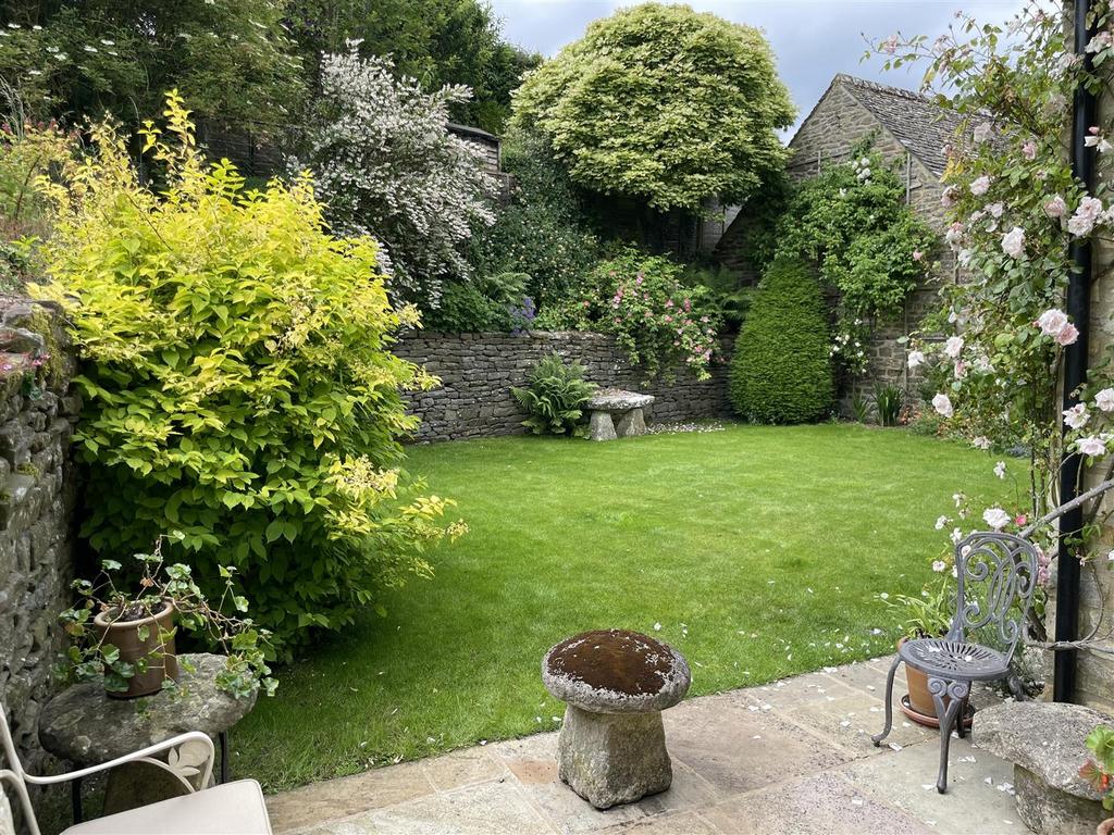 Rear Garden.JPG