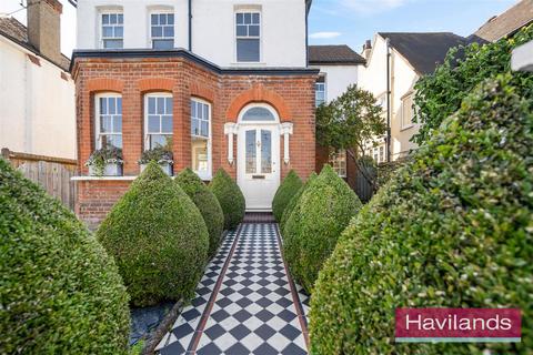 2 Drapers Road, Enfield, EN2 8LT