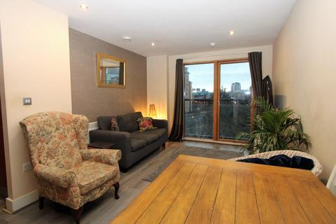 2 bedroom flat to rent, Magellan House, Clarence Dock, Amouries Way, Leeds