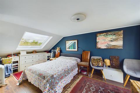 111c Ham Park Road, London, E15 4AD