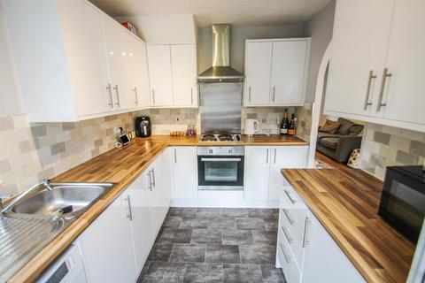 3 bedroom semi-detached house for sale, Cotswold Gardens, Maidstone ME15