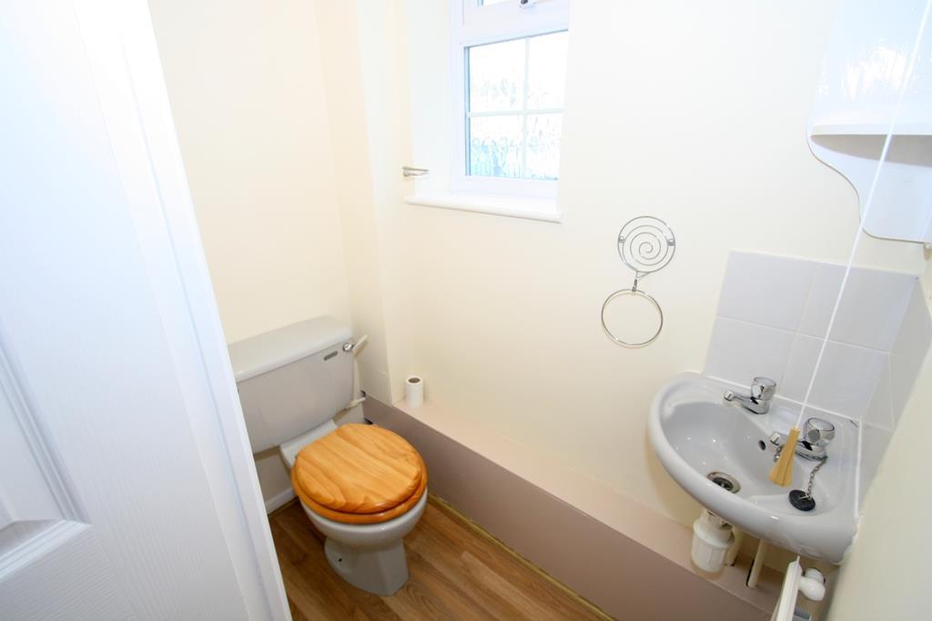 Cloakroom (3).JPG