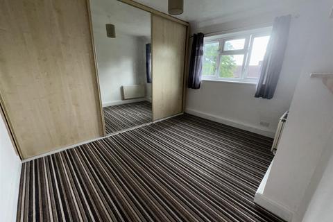 2 bedroom flat to rent, Cambria  Avenue, ROCHESTER ME1