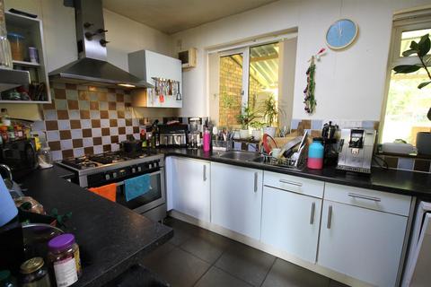 31 Chestnut Avenue, Worsley, Manchester, M28 7EE