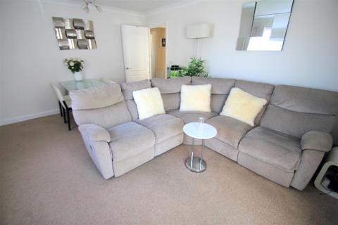 2 bedroom flat for sale, Kentish Court, MAIDSTONE ME16